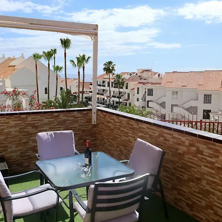 The Heights Cristianos Daire