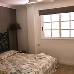 The Heights Cristianos Apartman *