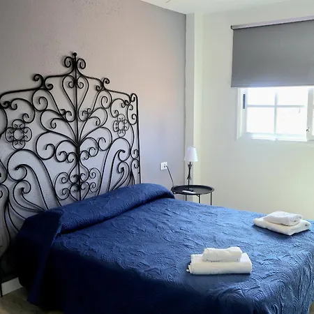 The Heights Cristianos Apartman *